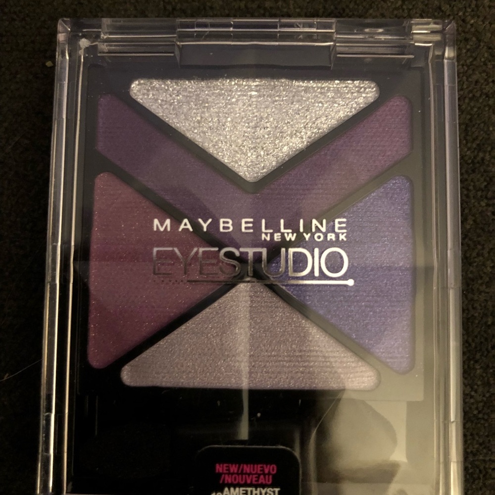 Eyeshadow palette